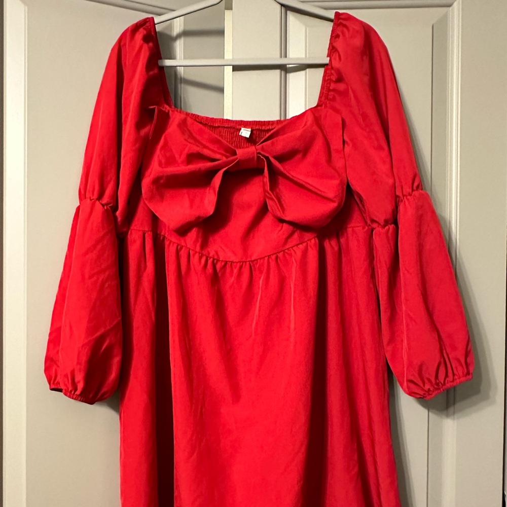 Red Off-Shoulder Mini-Dress with Bow Detail. Size: XXL
